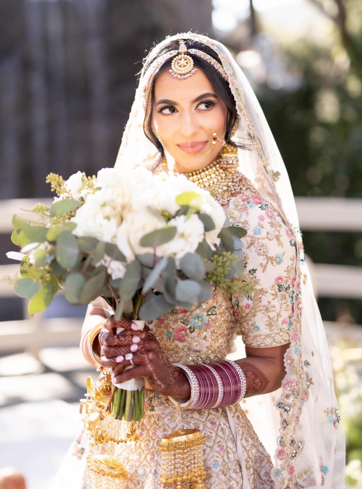 Natural wedding moments