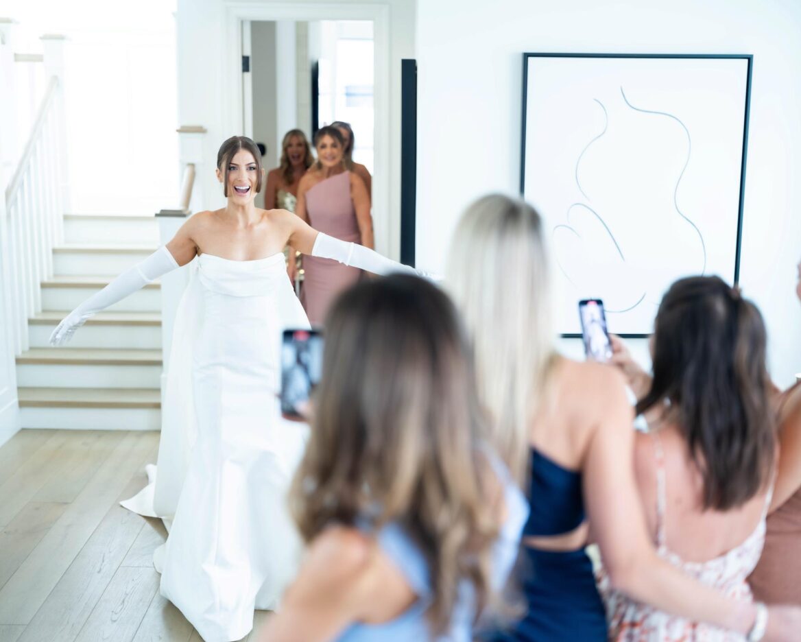 Natural wedding moments